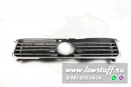 VW Passat B5+ Решетка радиатора черная хром полосы с отверстием под значок LOWSTUFF RGVWPASB55WBBLKCHS