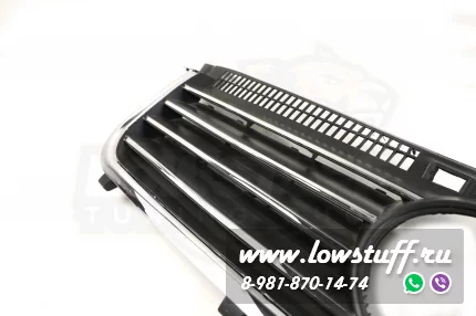 VW Passat B5+ Решетка радиатора черная хром полосы с отверстием под значок LOWSTUFF RGVWPASB55WBBLKCHS