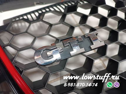 VW Golf 5 GTI, Jetta 5 GLI Решетка радиатора соты без значка GTi-Look красные полосы LOWSTUFF RGVWG5GTILWOBRS