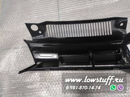 Решетка радиатора VW Golf 6 R20 look глянцевая черная KITT RGVWG6R20GLBL