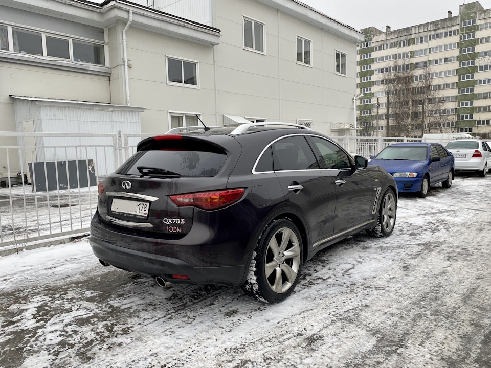 Infiniti qx70 icon отличия